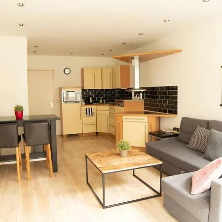 Inner Circle Apartment *